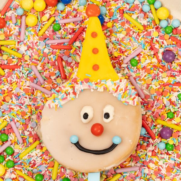 Bunte Amerikaner mit Zuckerguss